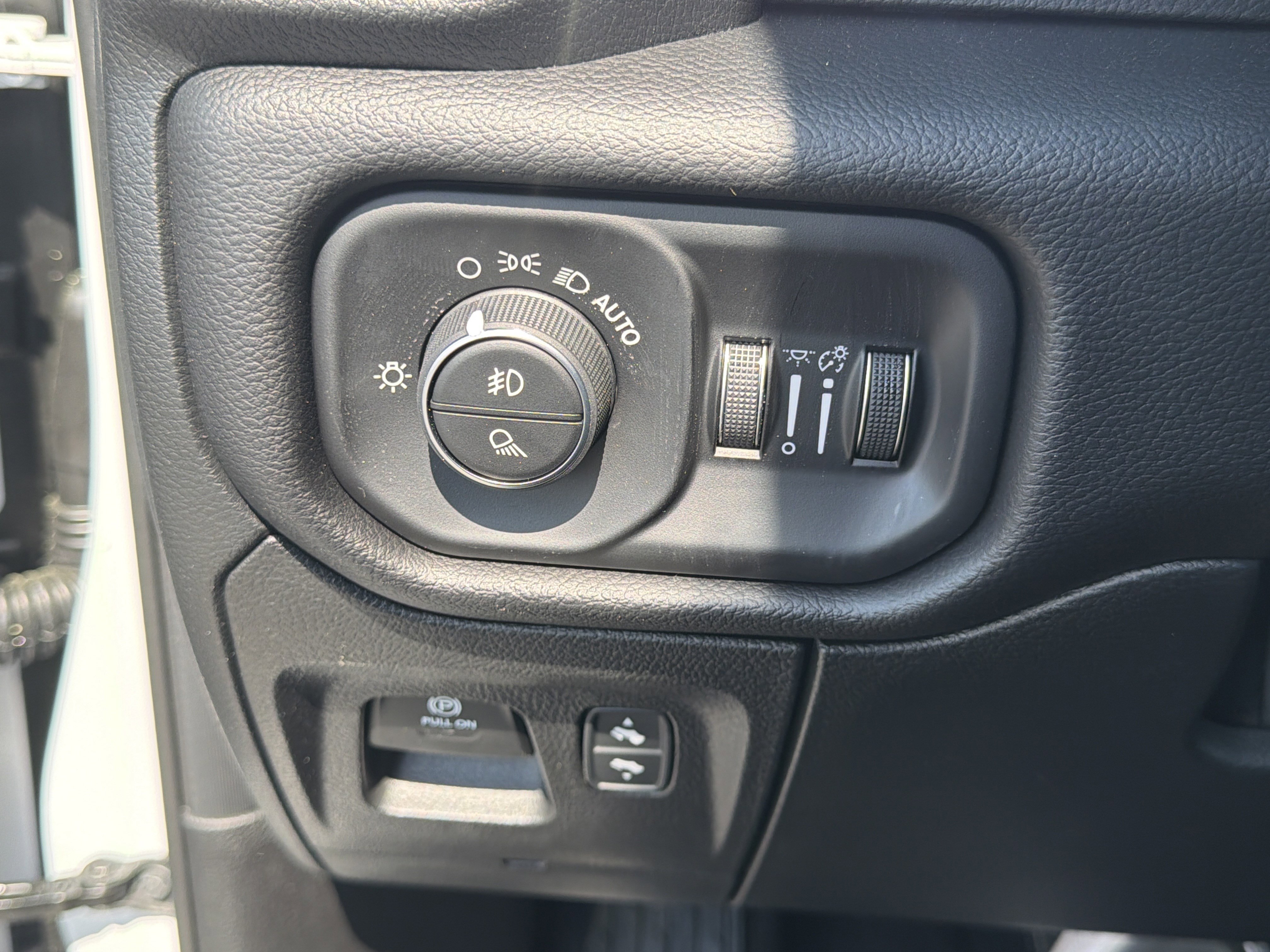 New 2026 RAM 1500 Laramie image 36