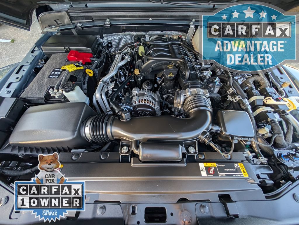 Used 2025 Jeep Gladiator Mojave AWD/4WD image 32