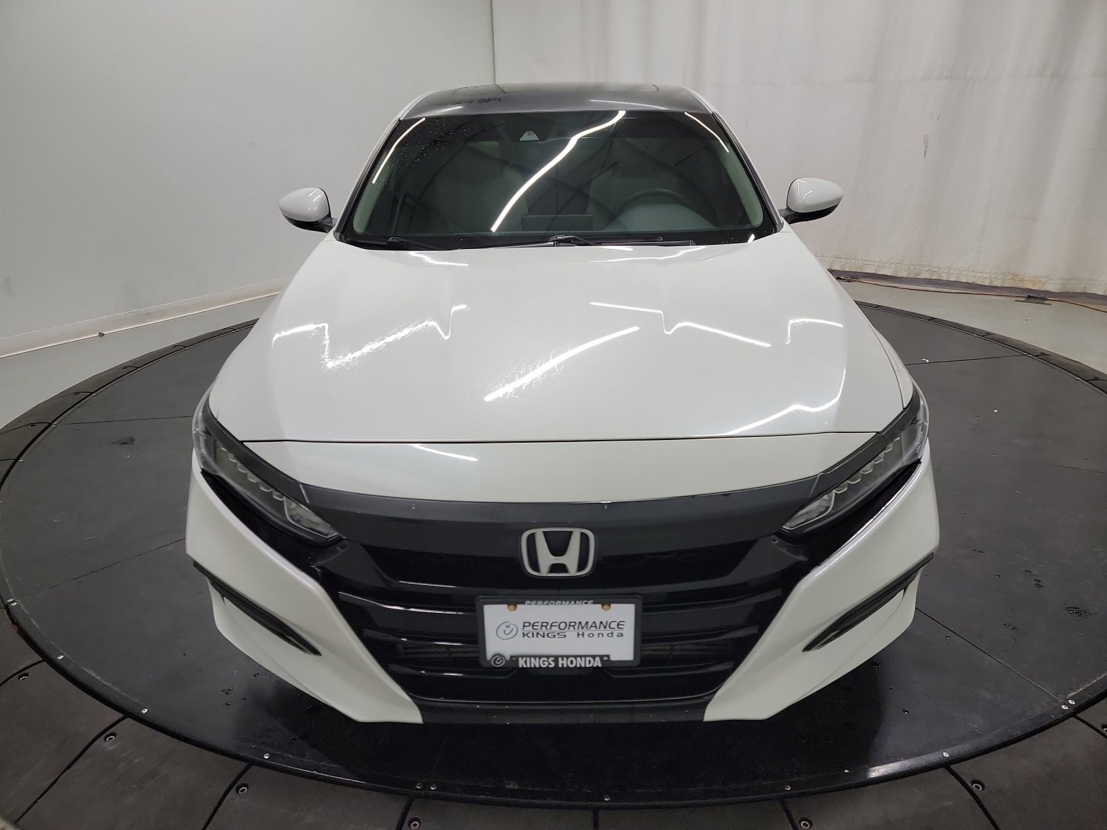 Used 2019 Honda Accord EX image 2