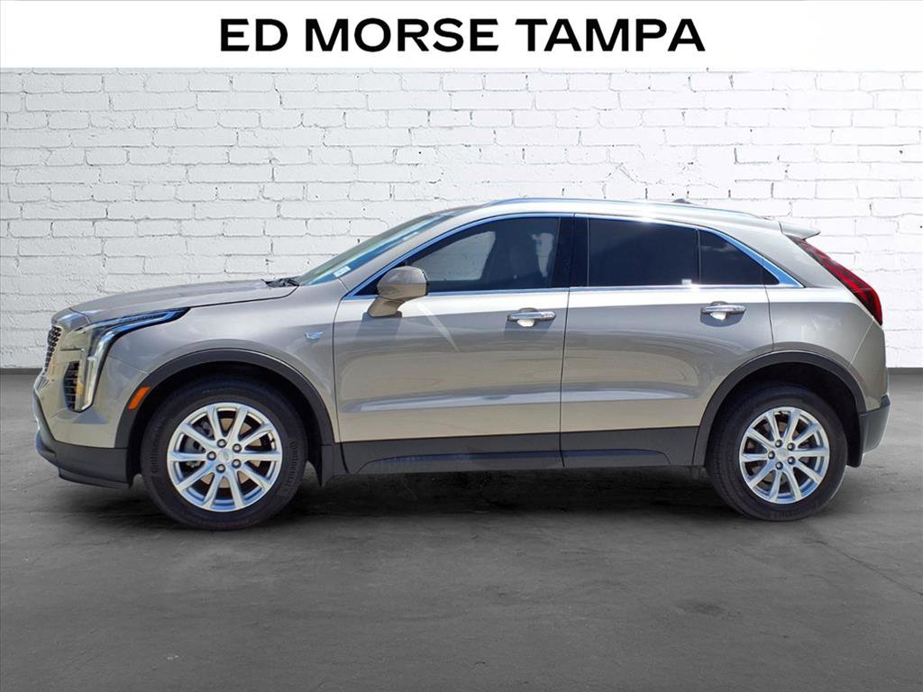 Certified 2023 Cadillac XT4 Luxury FWD image 2