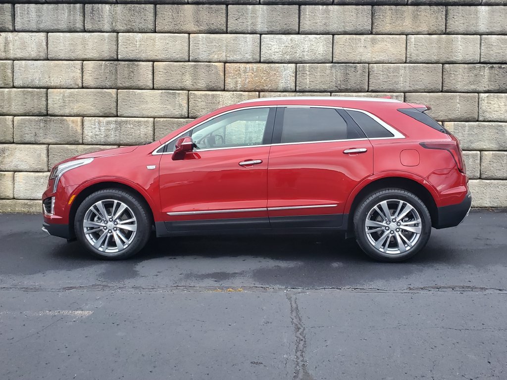 Used 2023 Cadillac XT5 Premium Luxury w/ LPO, Floor Liner Package AWD/4WD image 2