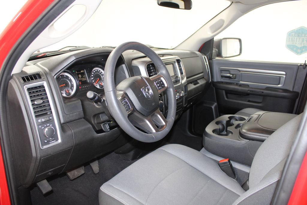 Used 2024 RAM 1500 Classic SLT image 21