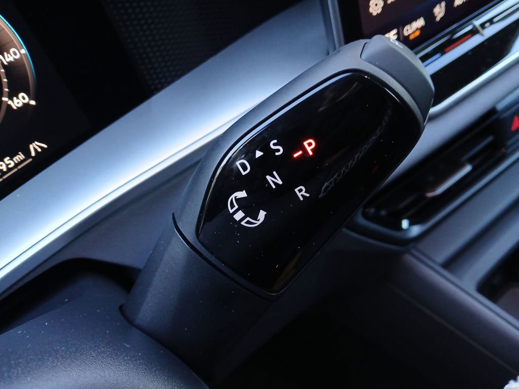 New 2026 Volkswagen Tiguan SE image 23