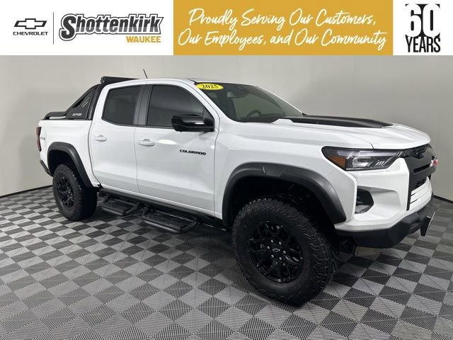 Used 2025 Chevrolet Colorado ZR2 w/ Midnight Edition image 1