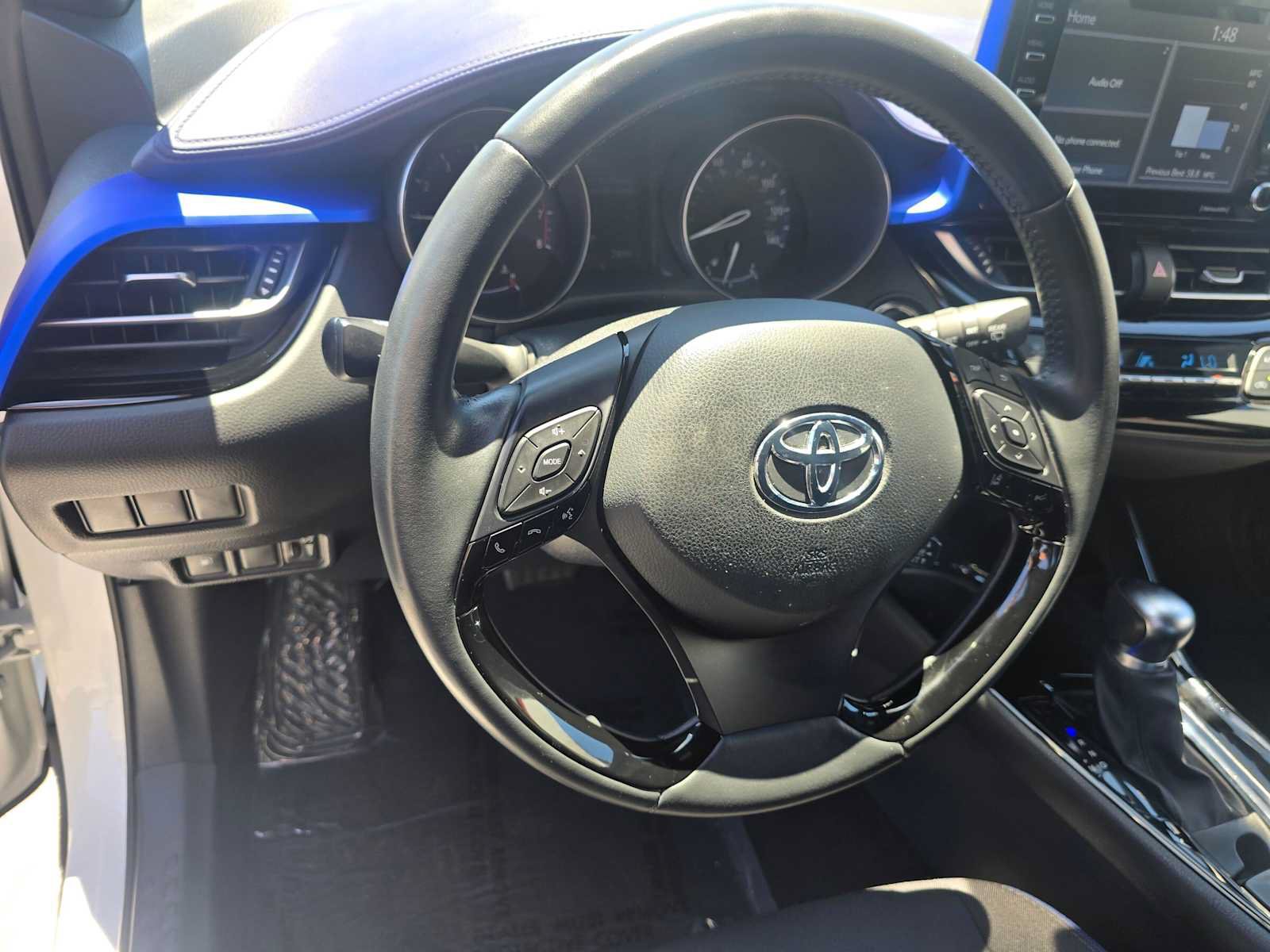 Used 2022 Toyota C-HR XLE FWD image 23