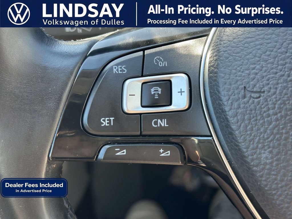 Used 2017 Volkswagen Passat 1.8T SEL Premium FWD image 20