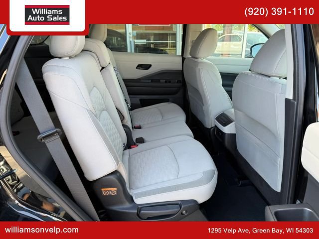 Used 2023 Nissan Pathfinder SV AWD/4WD image 14
