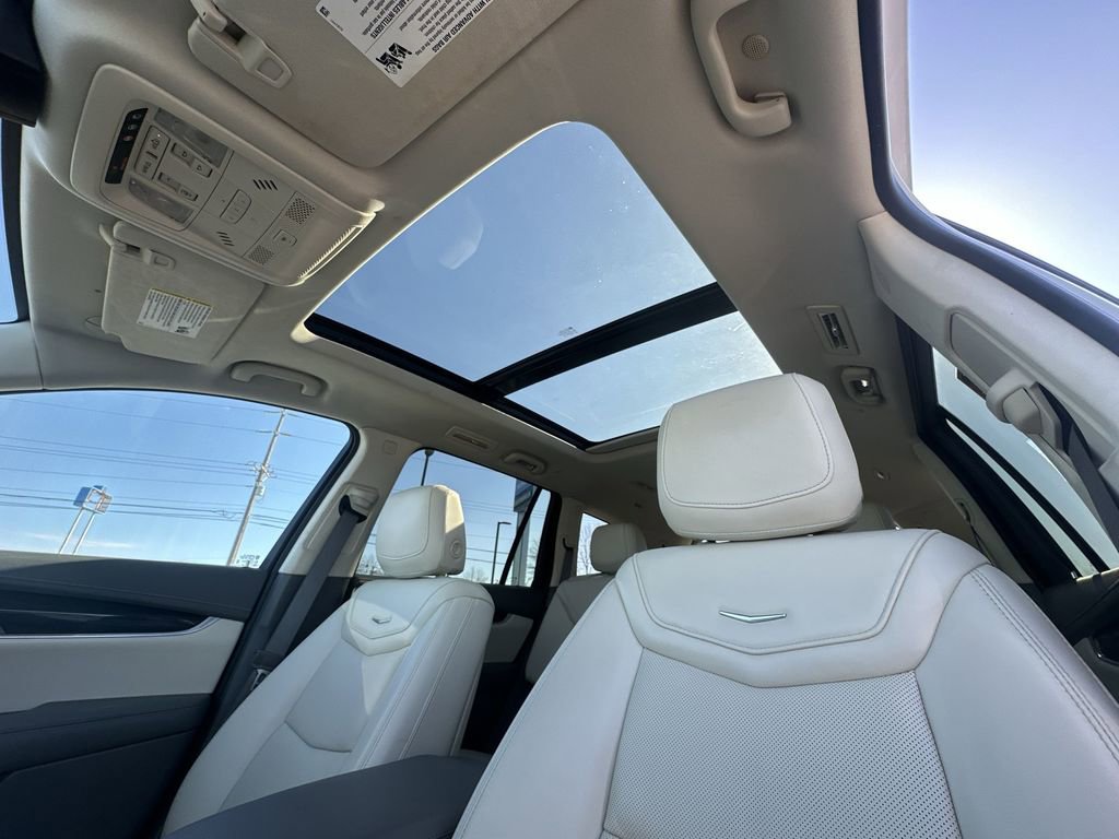 Used 2021 Cadillac XT6 Premium Luxury image 21