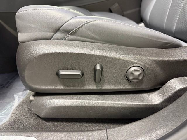 Used 2020 Buick Envision Essence FWD image 15