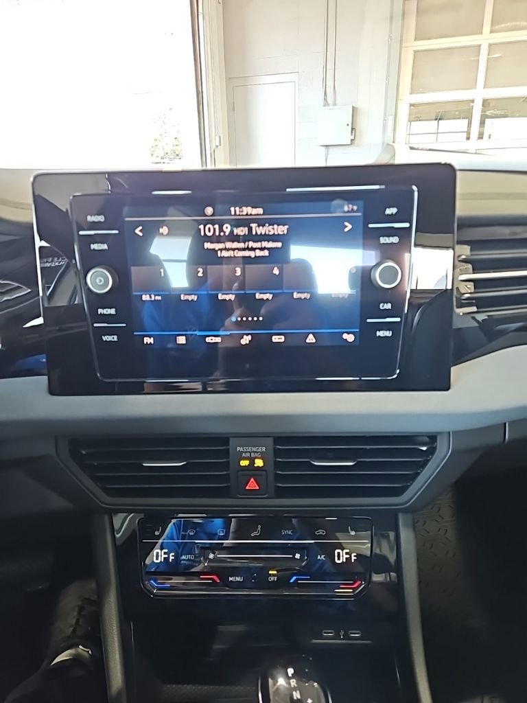 New 2026 Volkswagen Jetta SE FWD image 30