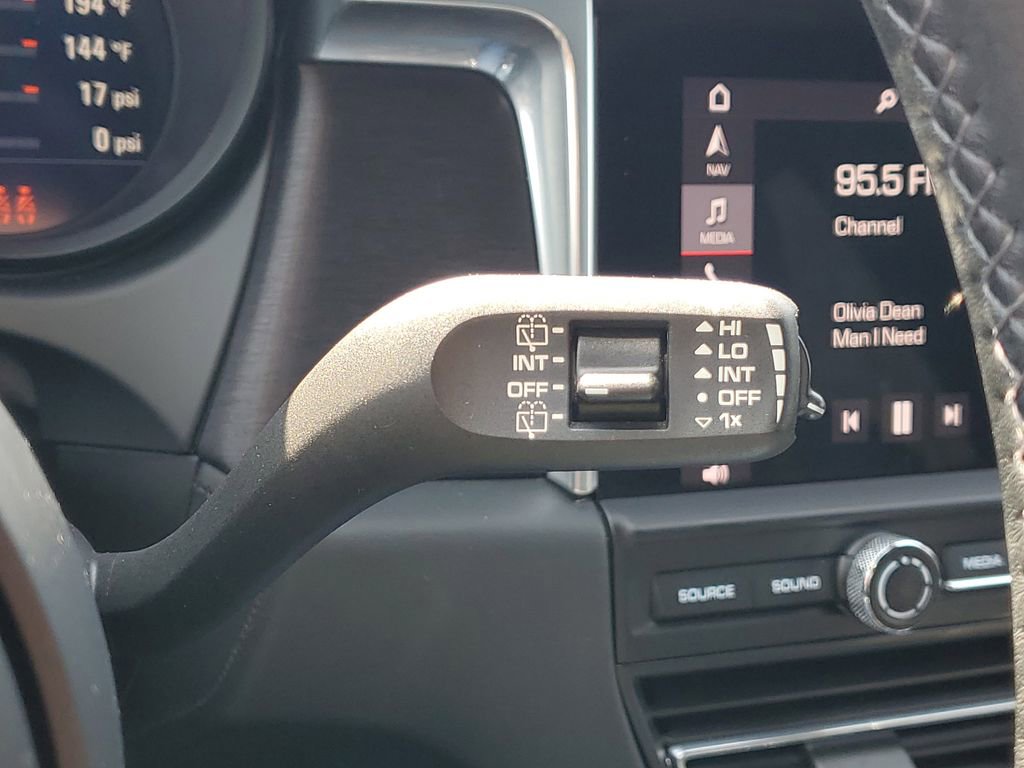 Used 2021 Porsche Macan GTS image 4