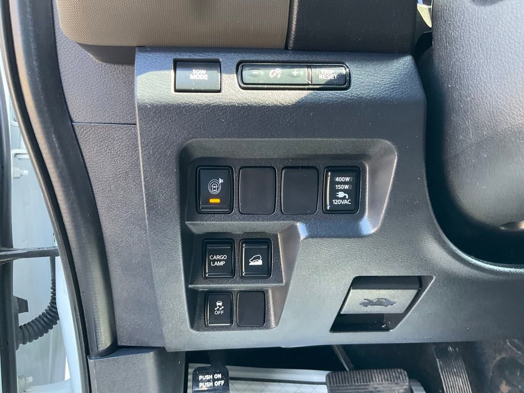 Used 2022 Nissan Frontier SV image 13