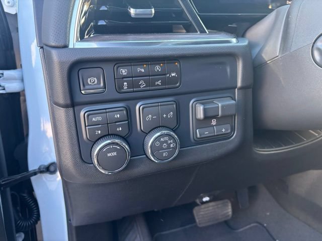 New 2026 Chevrolet Tahoe Premier w/ Sun And Tow Package AWD/4WD image 31