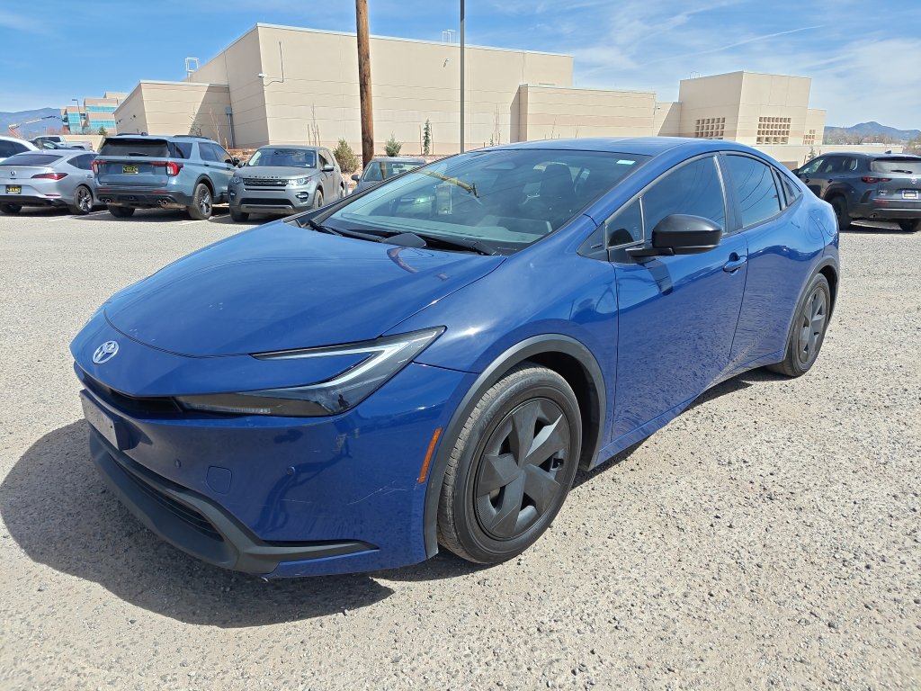 Used 2023 Toyota Prius LE