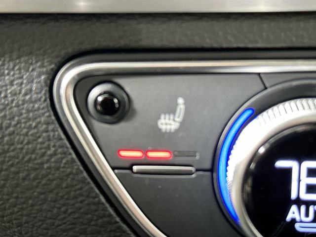 Used 2024 Audi Q5 e Premium Plus w/ Premium Plus Package image 18