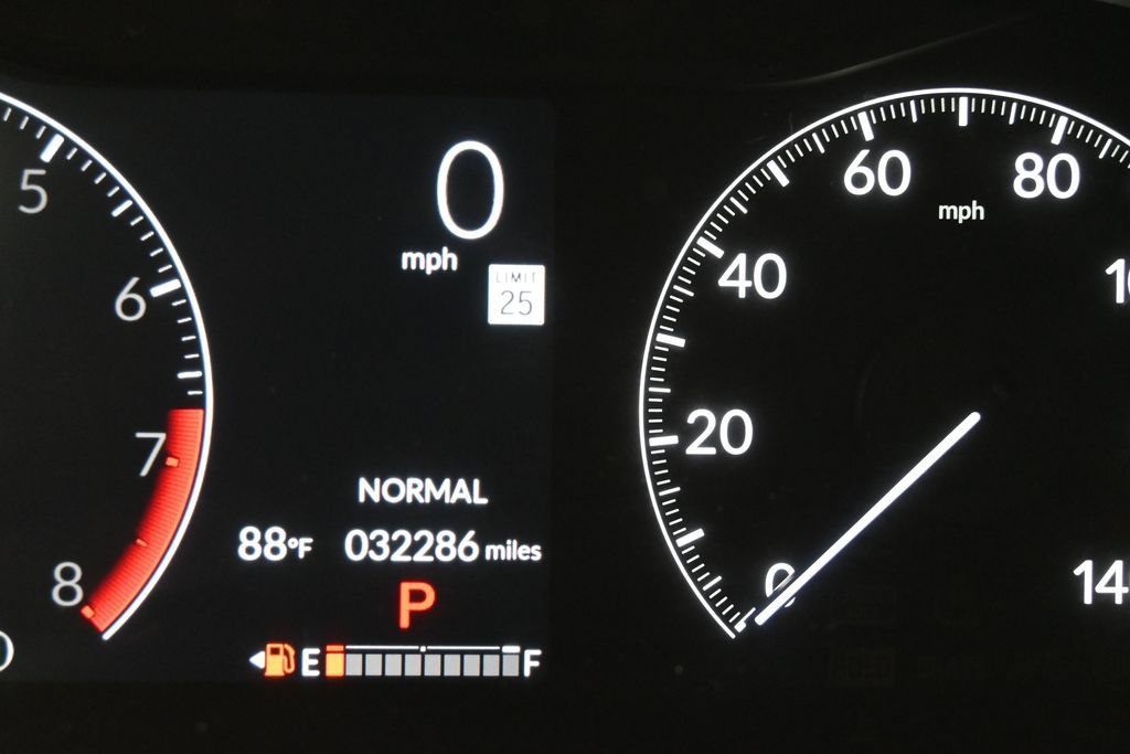 Certified 2025 Honda HR-V LX image 16