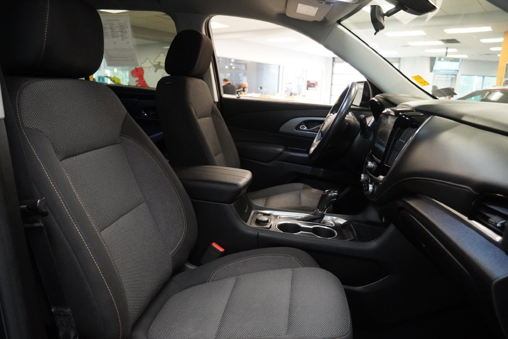 Used 2019 Chevrolet Traverse LT w/ LPO, Cargo Package AWD/4WD image 35