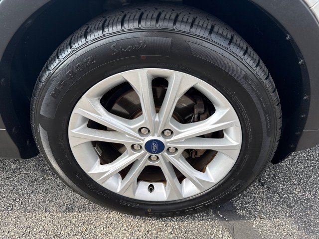 Used 2018 Ford Escape SE FWD image 9