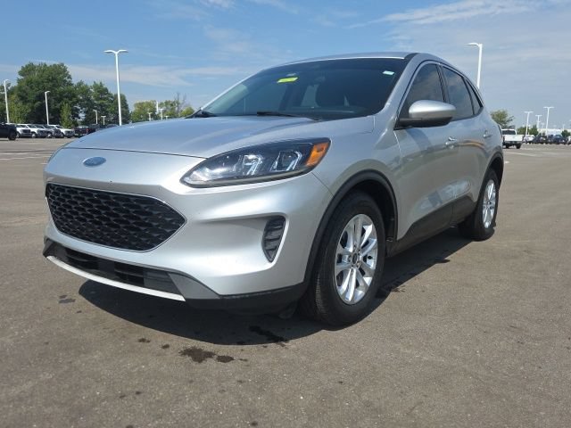 Used 2020 Ford Escape SE FWD image 2