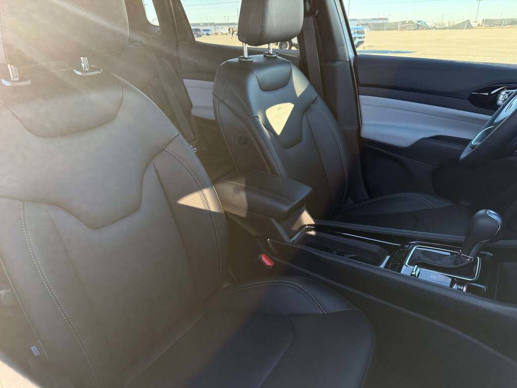 New 2026 Jeep Compass Limited image 21