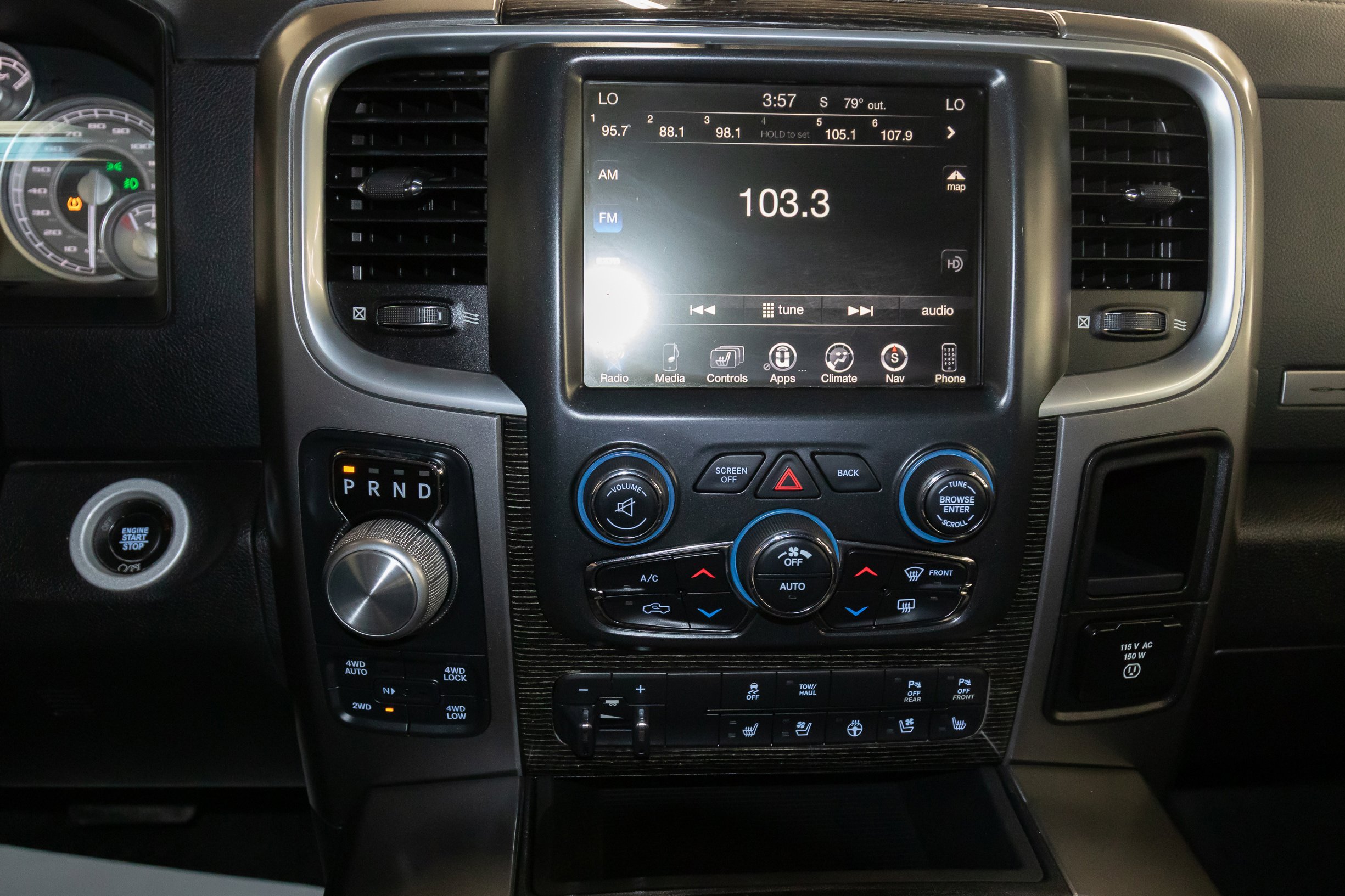 Used 2017 RAM 1500 Limited image 23