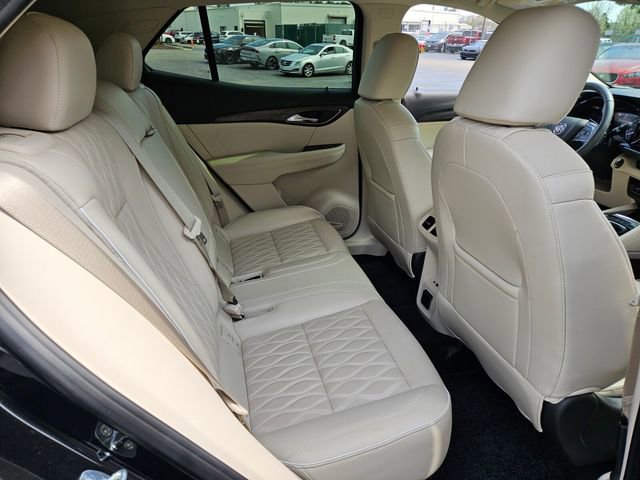Used 2022 Buick Envision Avenir w/ Technology Package II image 19