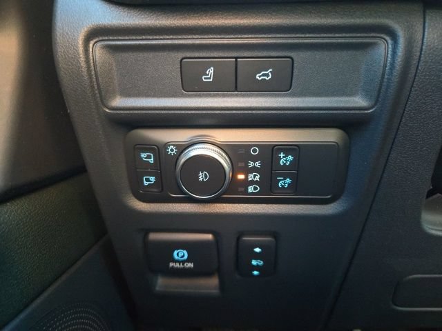 Used 2022 Ford Expedition Timberline AWD/4WD image 16