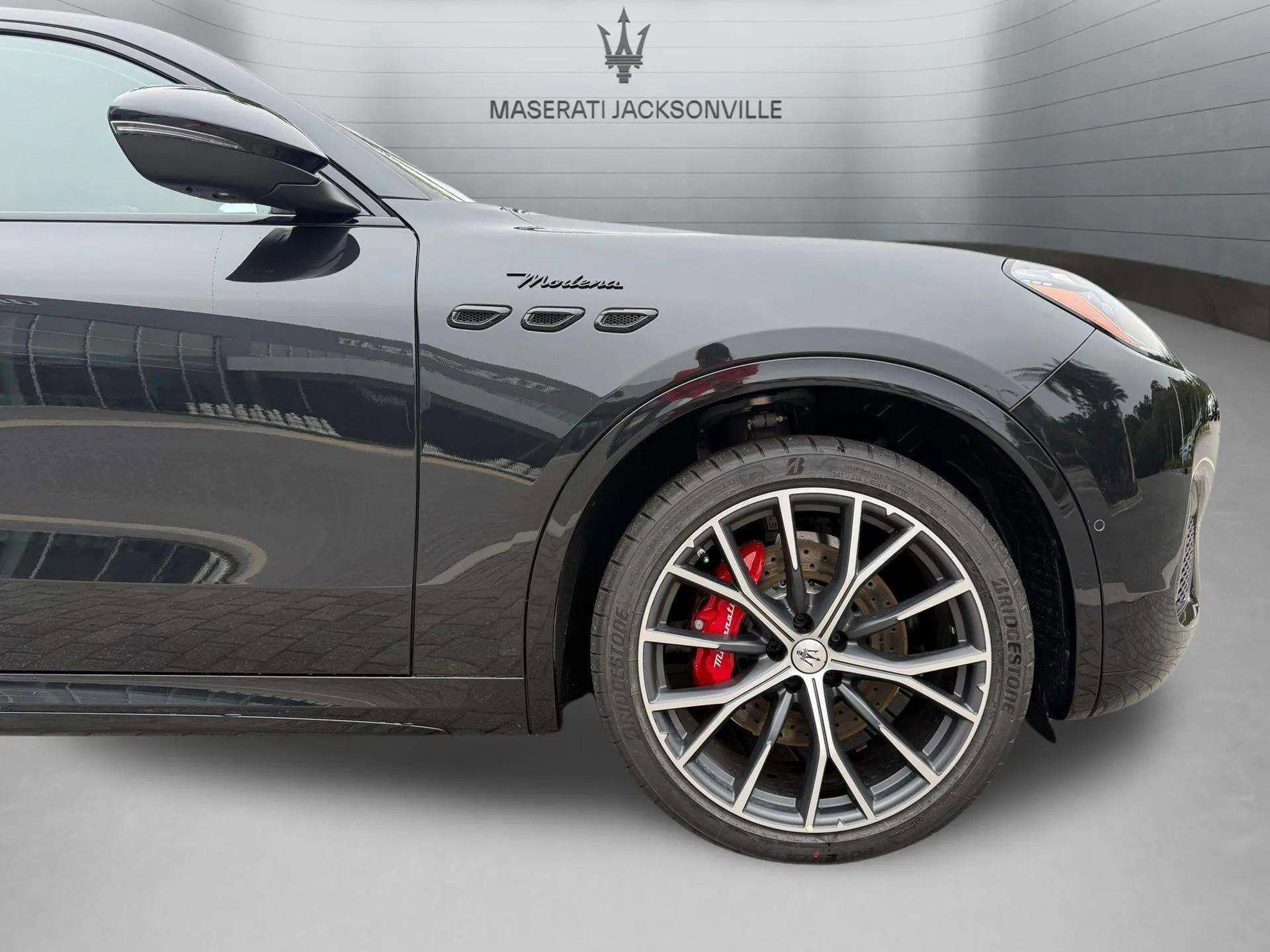New 2026 Maserati Grecale Modena image 6