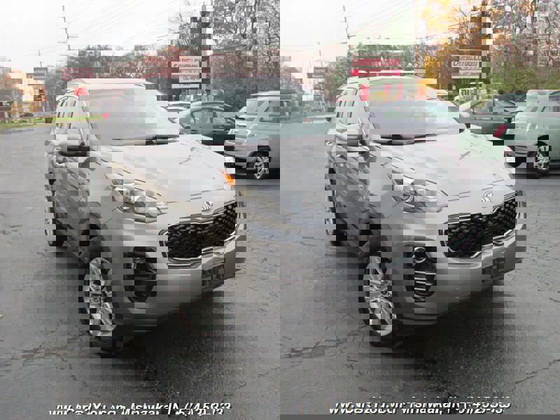 Used 2018 Kia Sportage LX w/ LX Technology Package image 8