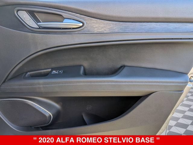 Used 2020 Alfa Romeo Stelvio AWD w/ Cold Weather Package image 38