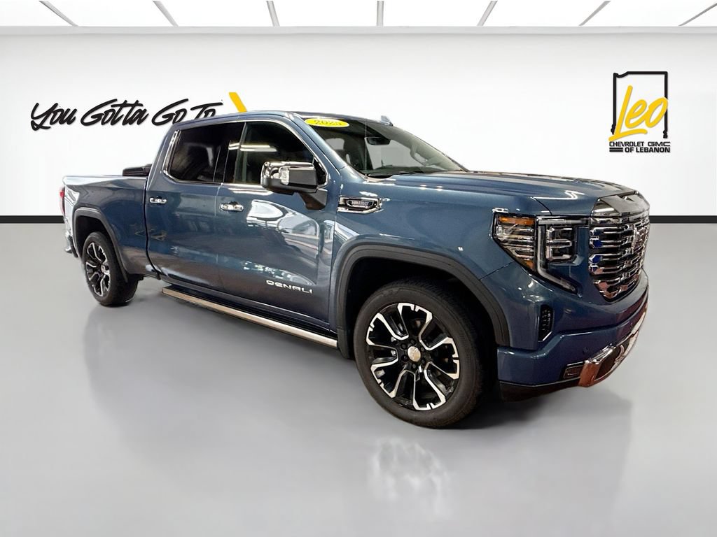 Used 2025 GMC Sierra 1500 Denali w/ Denali Reserve Package AWD/4WD image 3