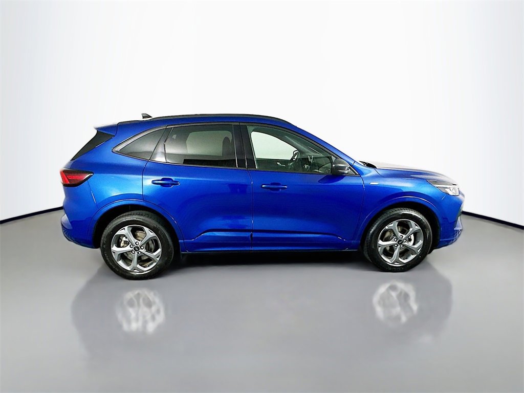 Used 2023 Ford Escape ST-Line image 12