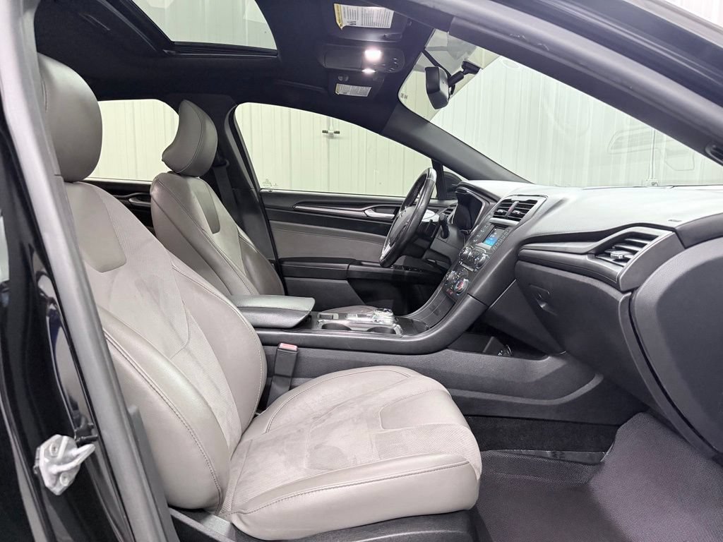 Used 2017 Ford Fusion Sport AWD/4WD image 35