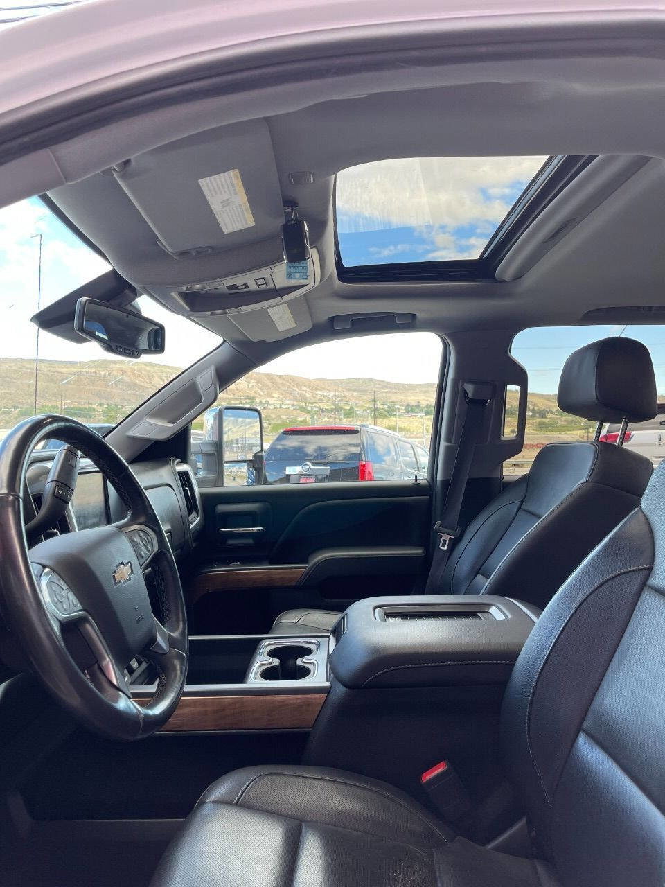 Used 2017 Chevrolet Silverado 1500 LTZ image 4