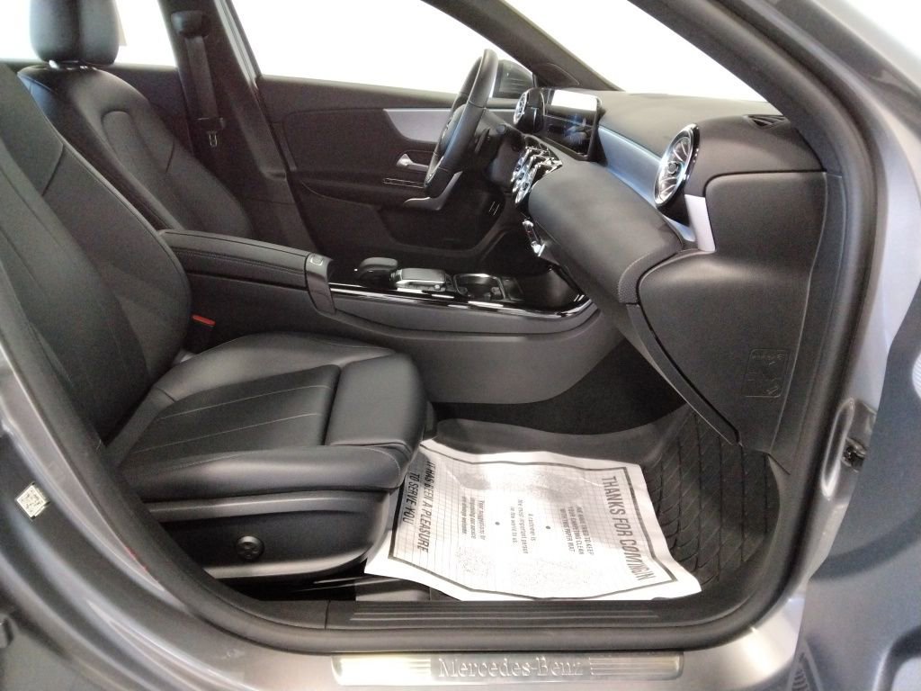 Used 2022 Mercedes-Benz A 220 A 220 image 43