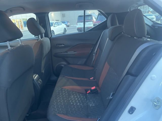 Certified 2022 Nissan Kicks SR image 18