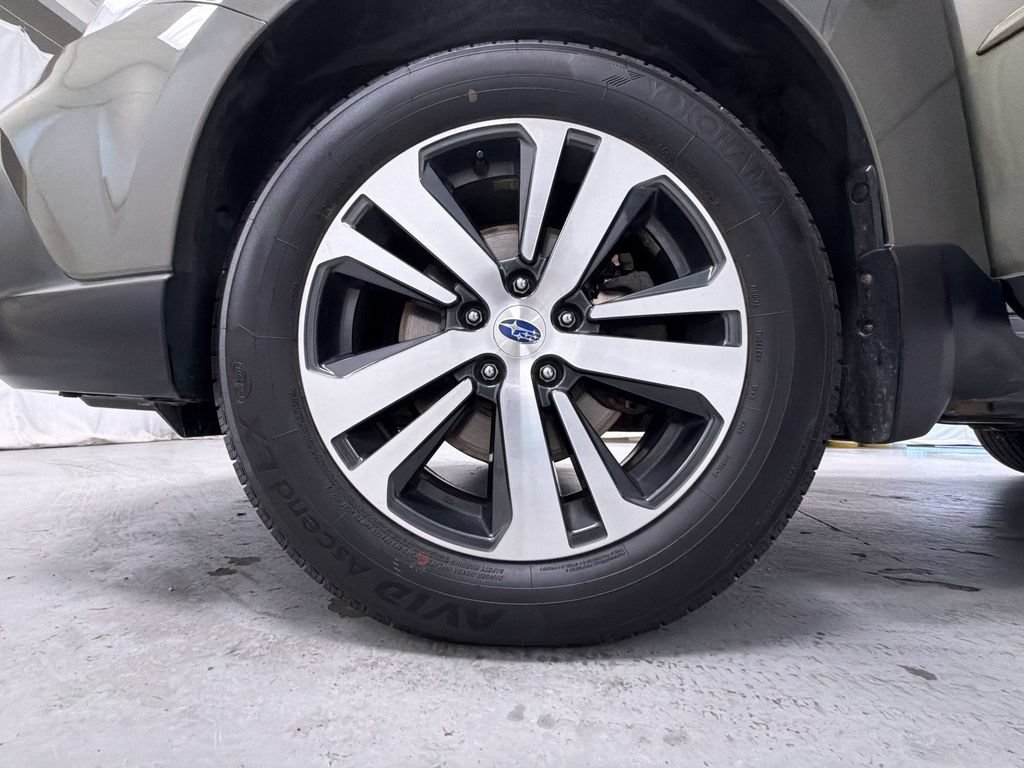 Used 2019 Subaru Outback 2.5i Limited AWD/4WD image 14
