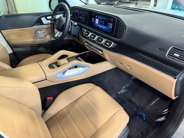 Used 2024 Mercedes-Benz GLS 450 4MATIC image 25