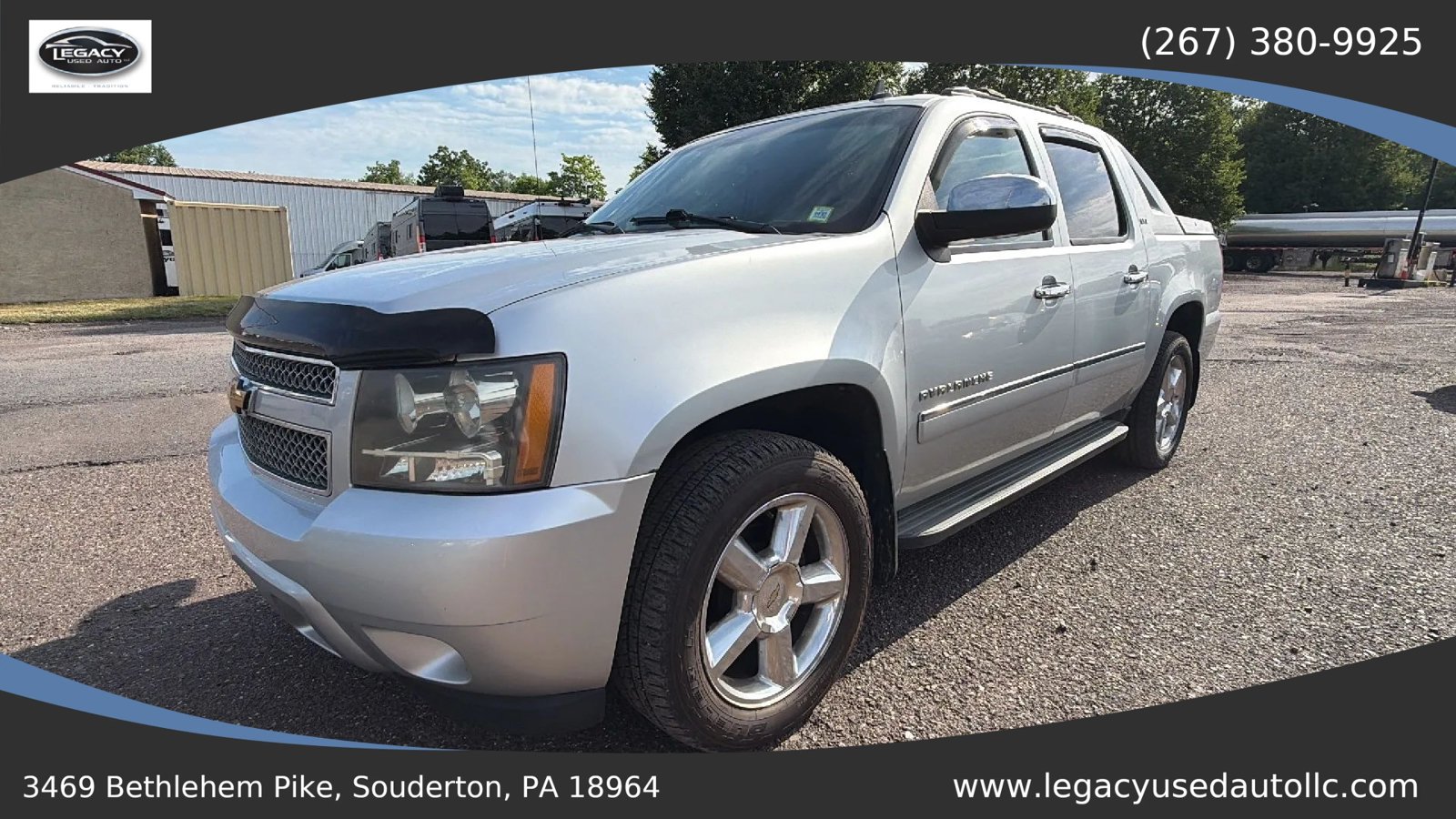Used 2012 Chevrolet Avalanche LTZ AWD/4WD image 59