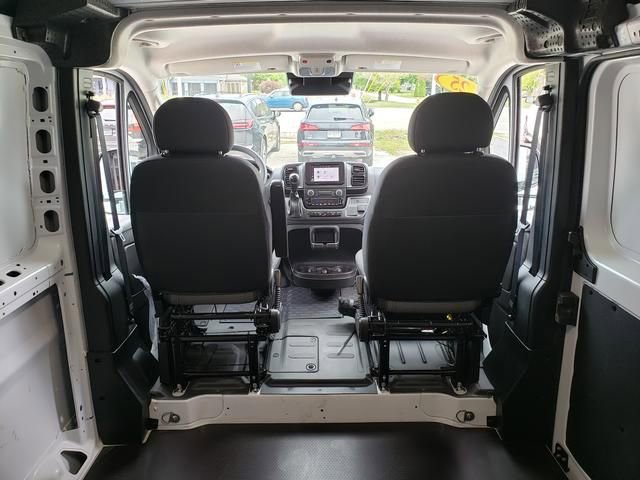 Used 2025 RAM ProMaster 1500 w/ Convenience Group FWD image 29