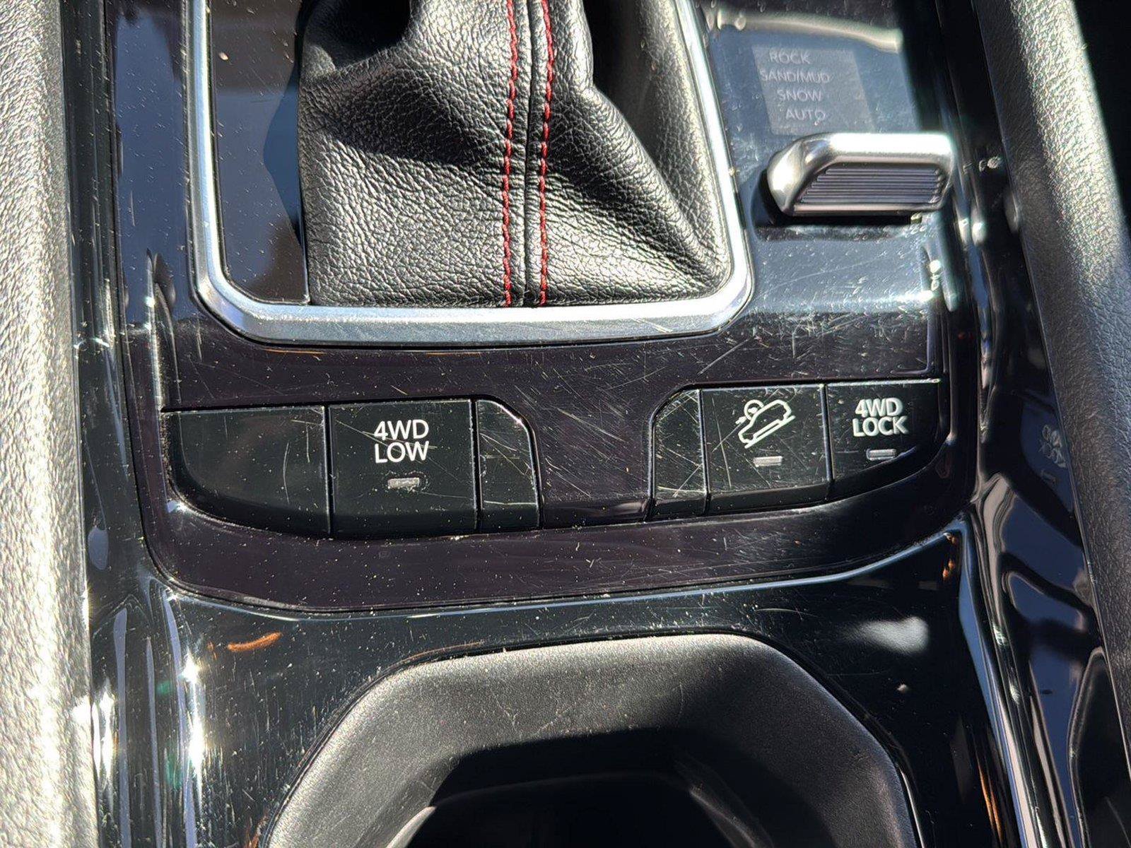 Used 2024 Jeep Compass Trailhawk AWD/4WD image 22