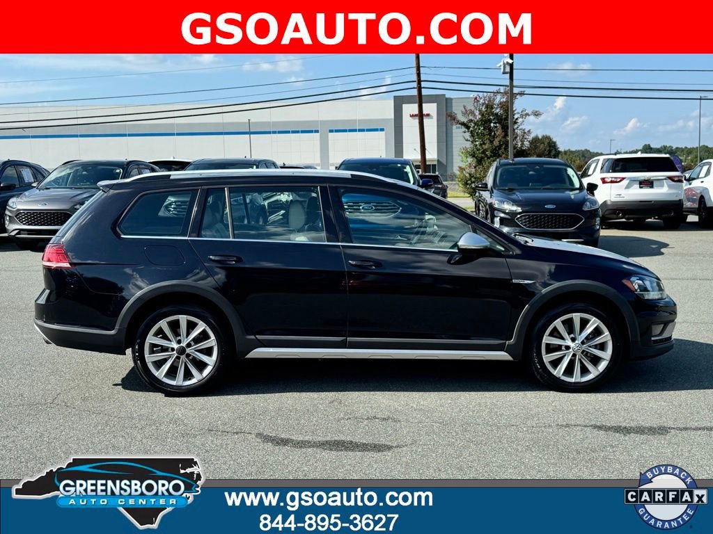Used 2018 Volkswagen Golf Alltrack SE image 9