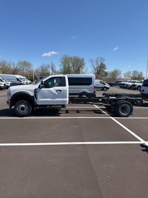 New 2026 Ford F550 2WD Regular Cab Super Duty image 5