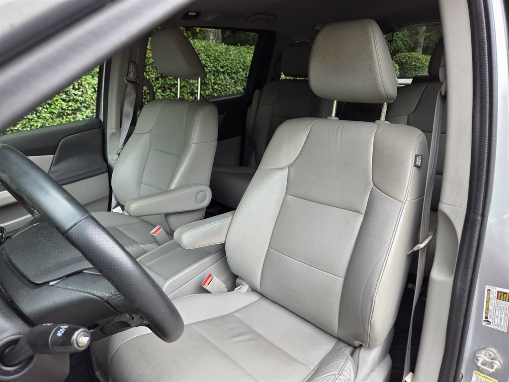 Used 2016 Honda Odyssey EX-L image 25