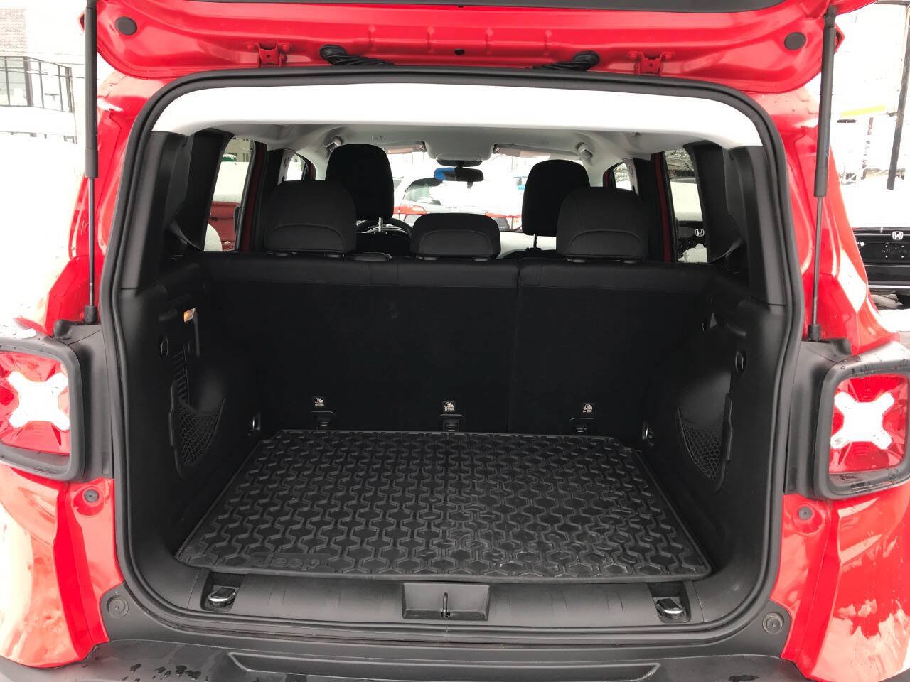 Used 2018 Jeep Renegade Sport w/ Power & Air Group AWD/4WD image 12