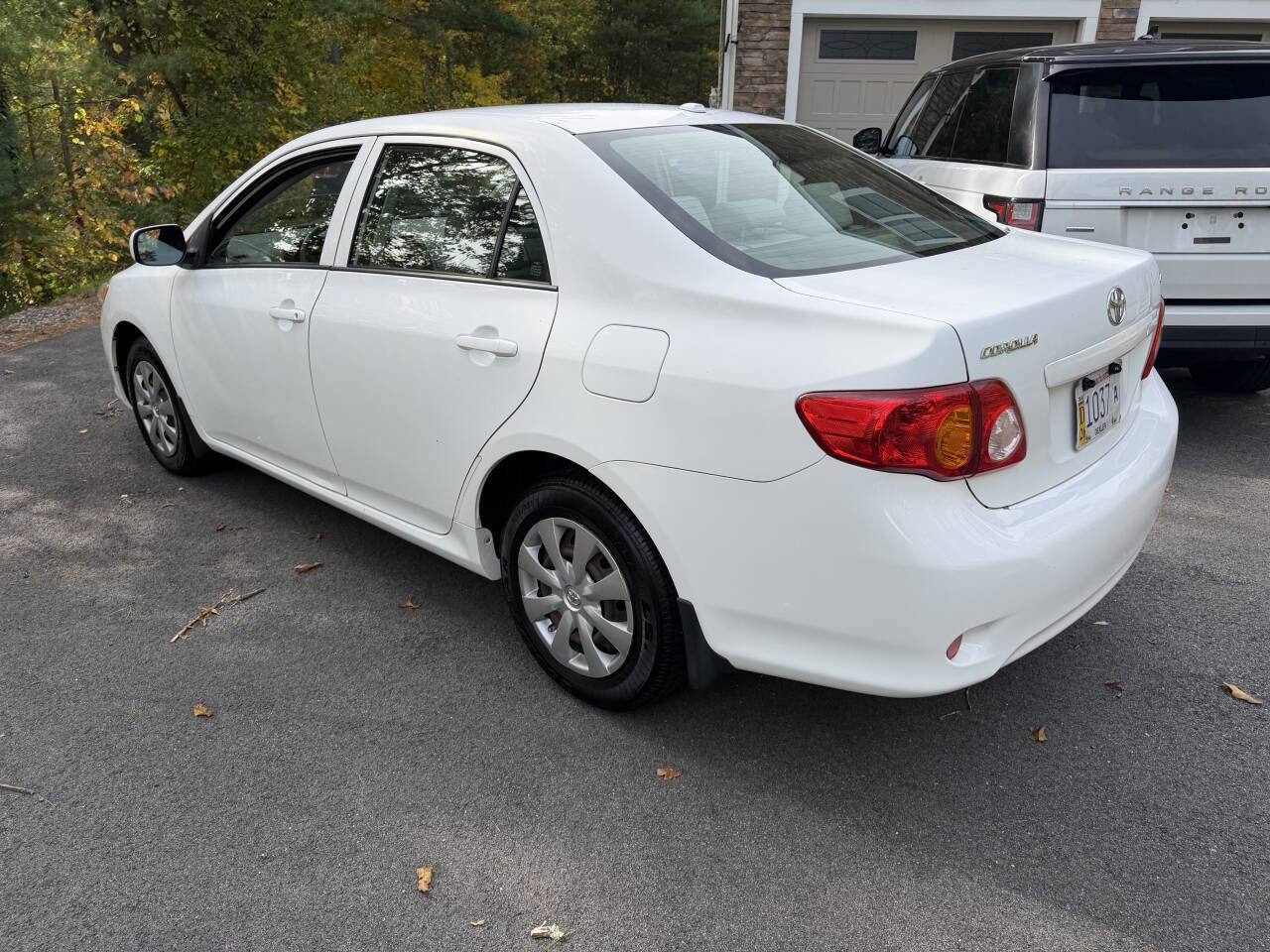 Used 2010 Toyota Corolla LE image 6