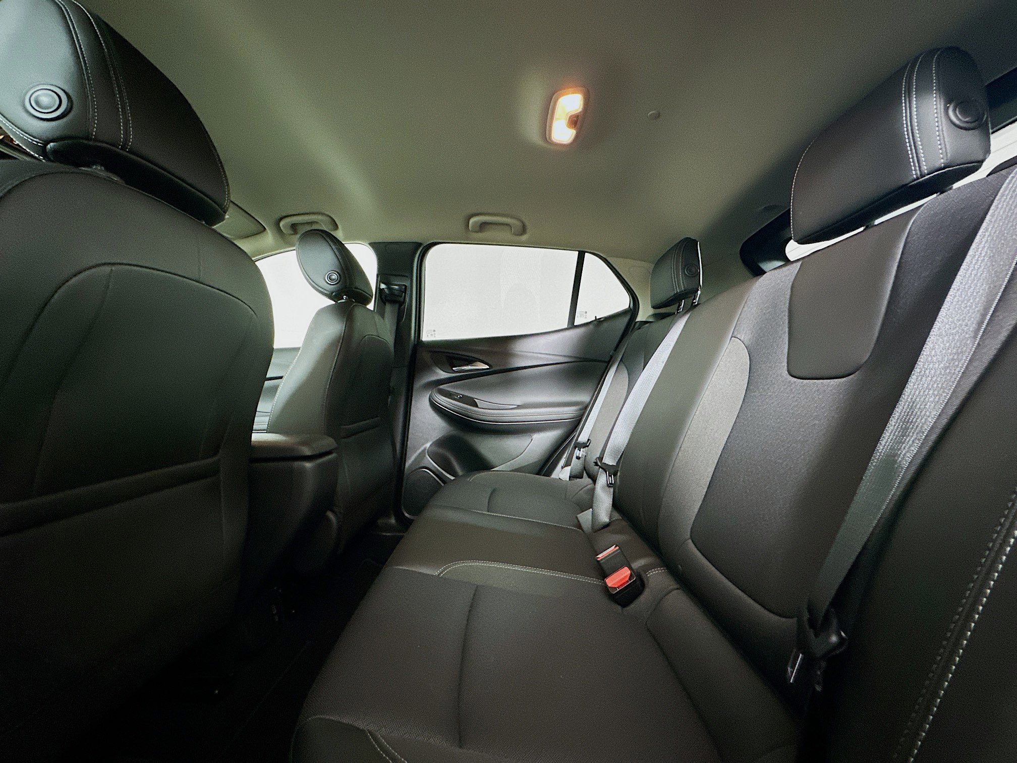 Used 2025 Buick Encore GX Preferred image 26