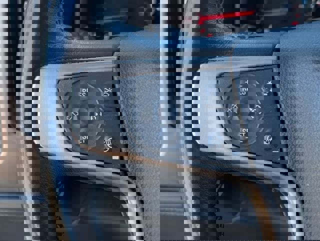 Used 2016 GMC Sierra 1500 Denali w/ Enhanced Driver Alert Package AWD/4WD image 23