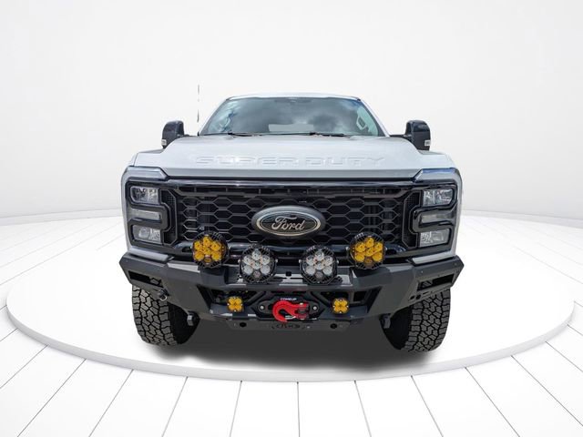 Used 2025 Ford F250 Lariat w/ Black Appearance Package AWD/4WD image 9