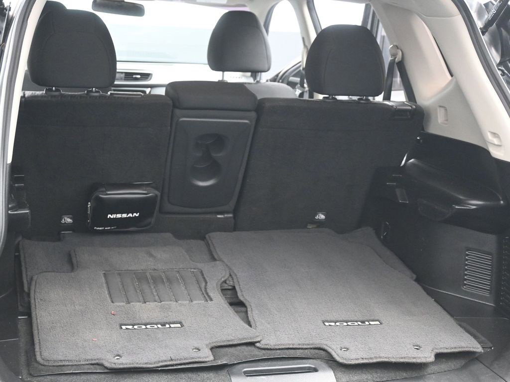 Used 2018 Nissan Rogue S image 21